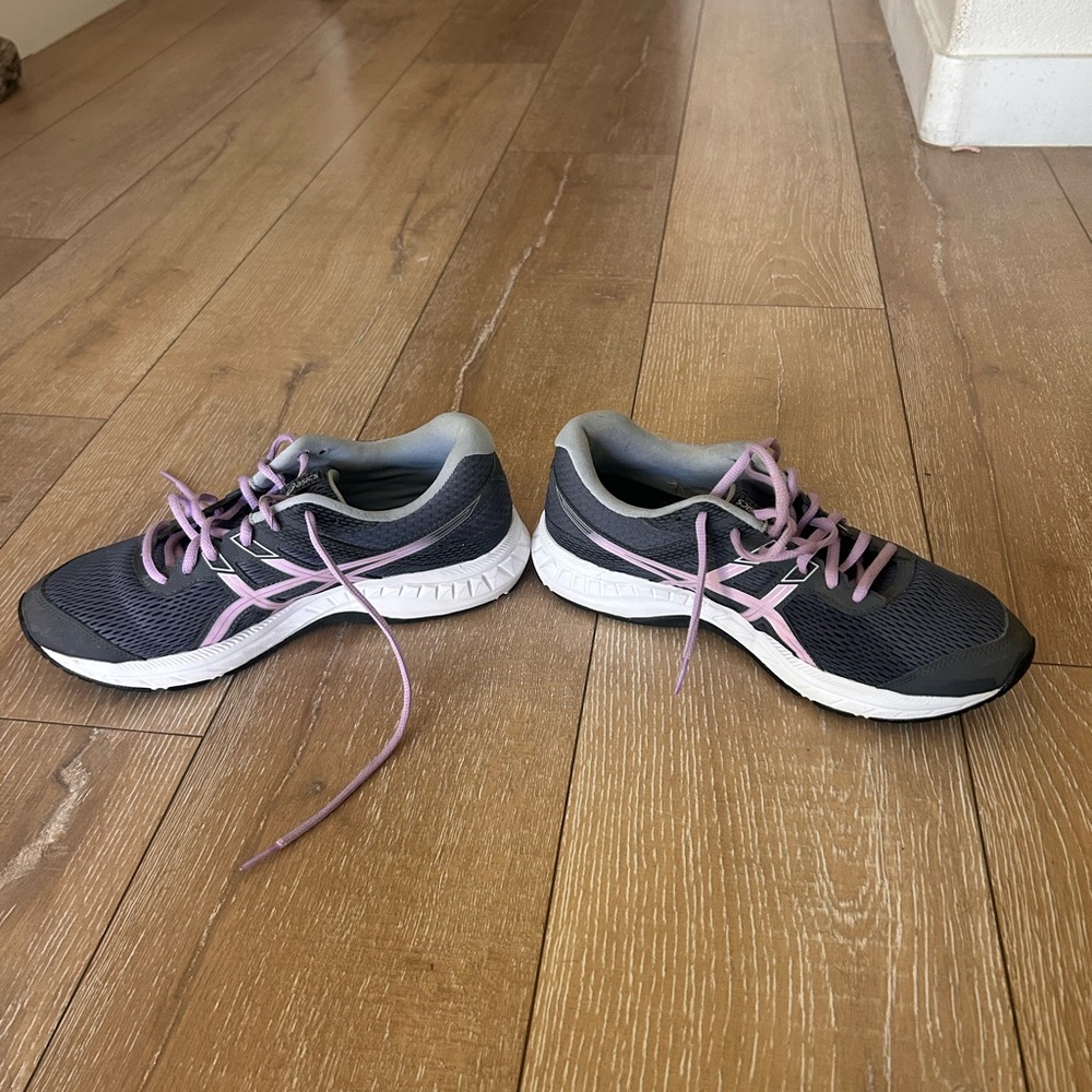 Asics Women's Black and Purple Athletic Shoes - Picture 4 of 7